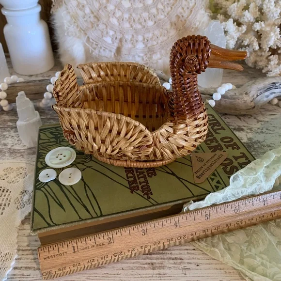 Vintage Duck Basket 🦆 - Picture 5 of 10